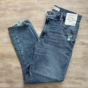NWT High Rise Super Skinny Ankle Jean Abercrombie